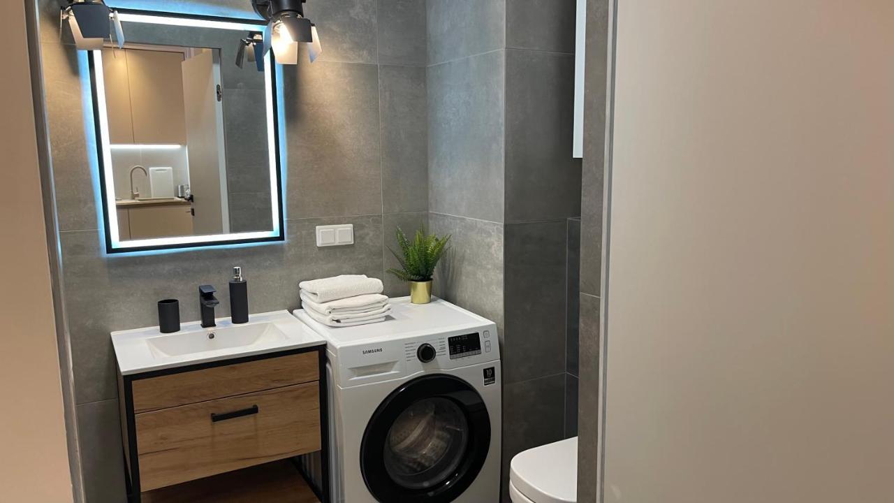 2-Room In New House, Wola 华沙 外观 照片